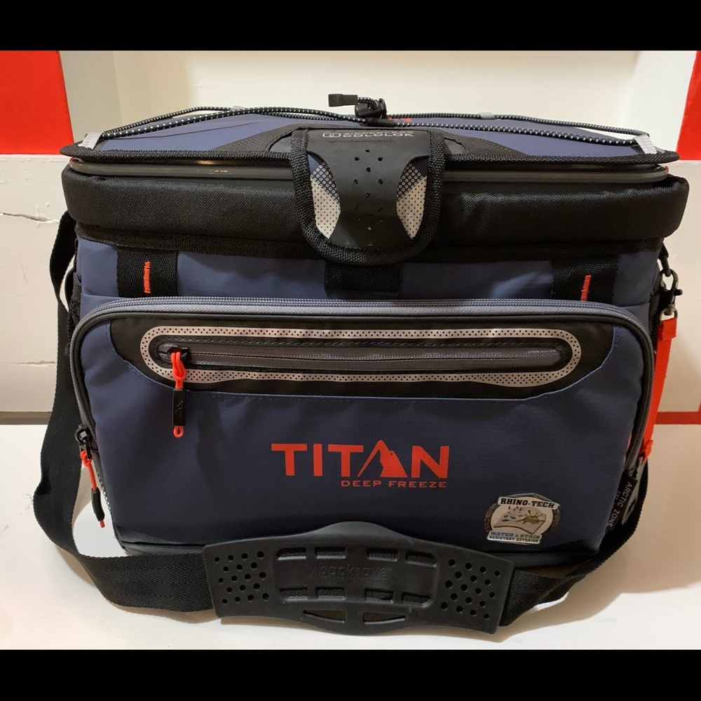 Artic Zone Titan Deep Freeze Zipperless 30can/20quart Cooler